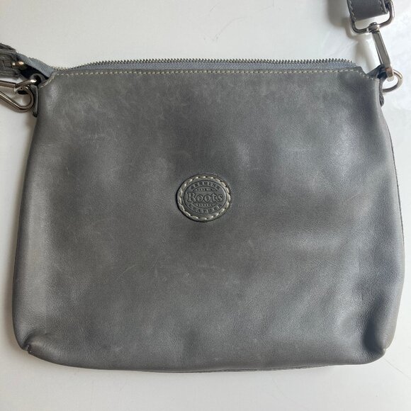 Roots The Villager Tribe Bag Quartz Grey, EUC - Picture 9 of 11